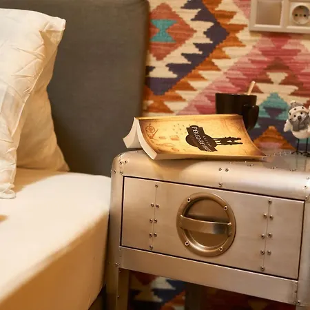 W18 Design - Downtown Apartment