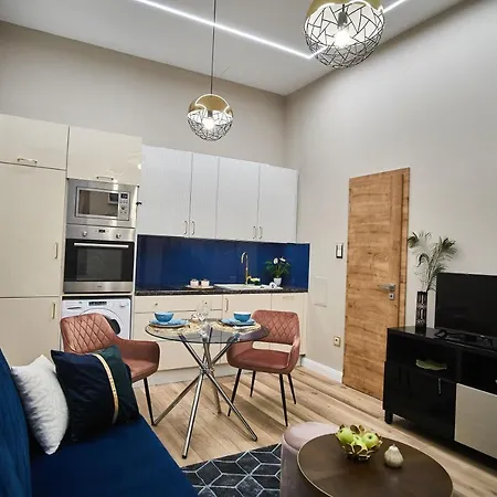 W18 Design - Downtown Apartment Budapest