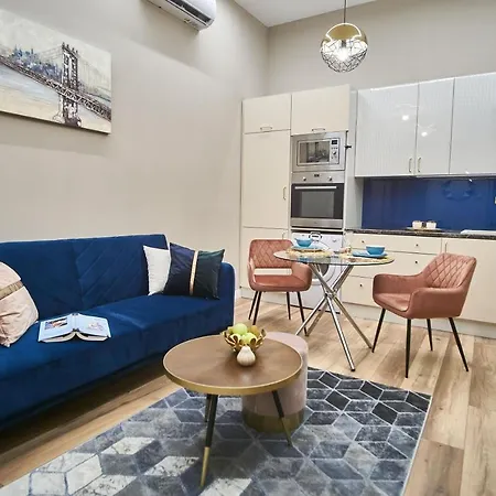 W18 Design - Downtown Apartment Budapest